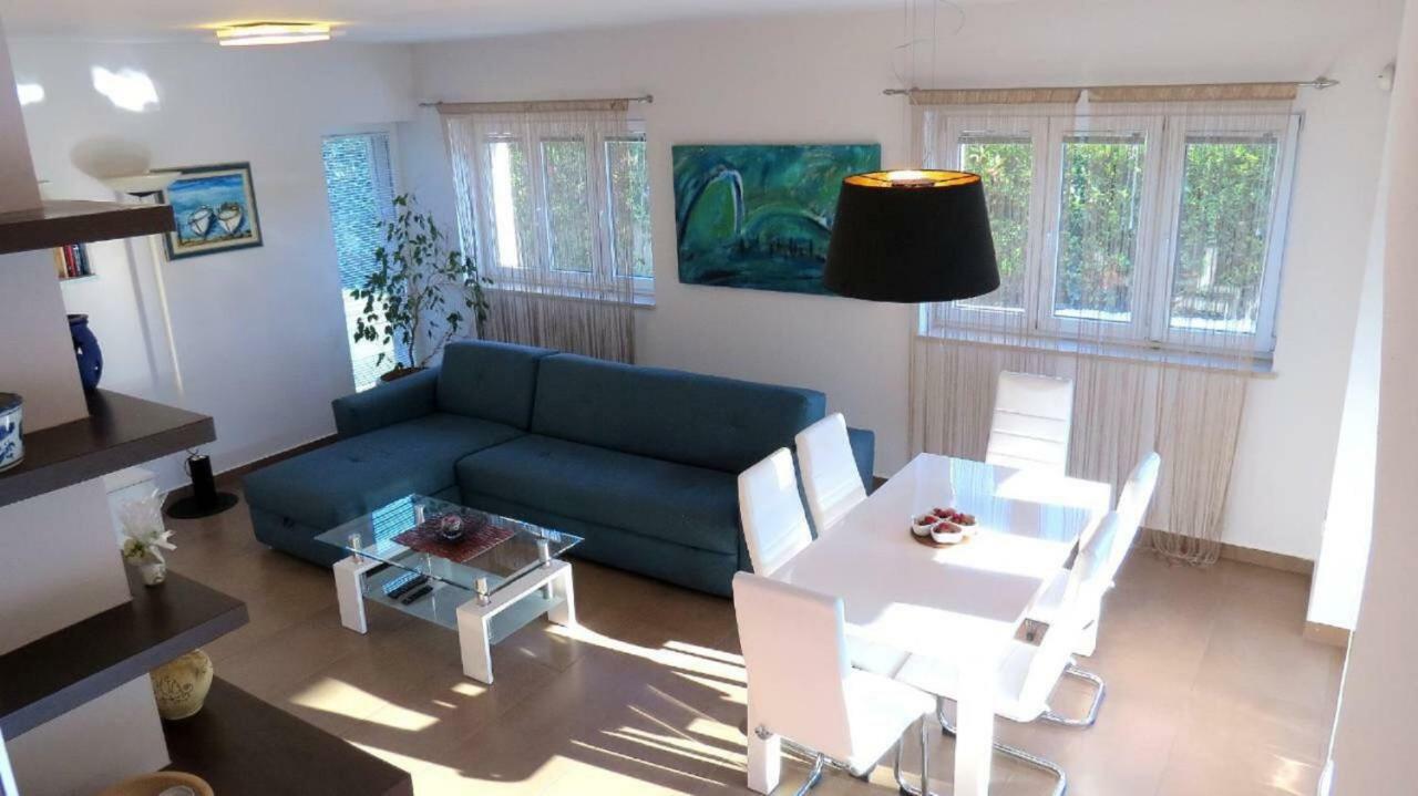 Appartamento House Mia Ližnjan Esterno foto