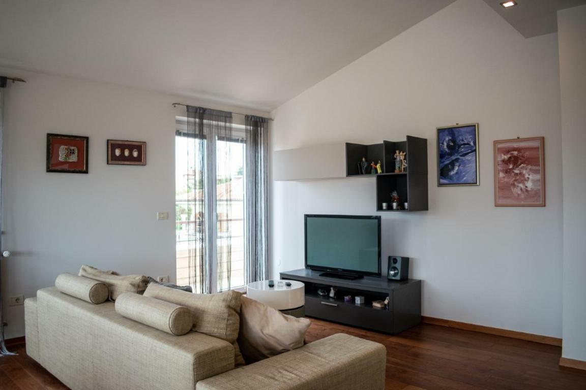 Appartamento House Mia Ližnjan Esterno foto